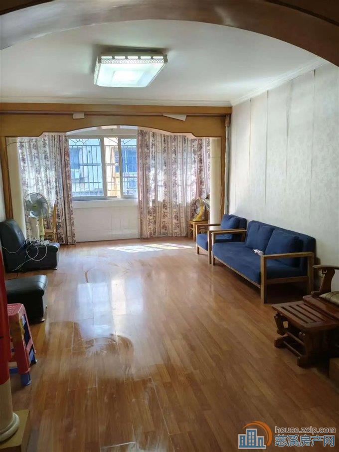 天九街 二楼 105平方88万 带车位