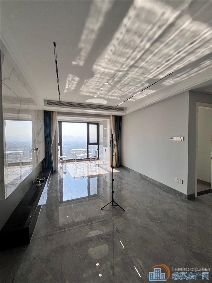 悦华府107平136万精装修