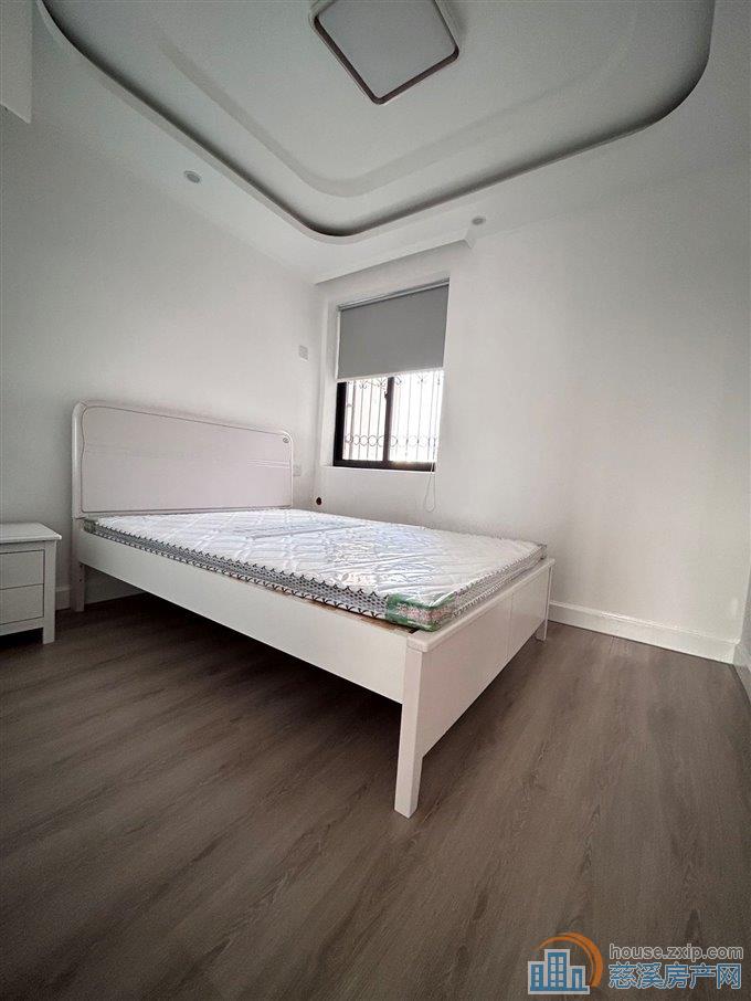 园丁新村全新装修拎包入住三室