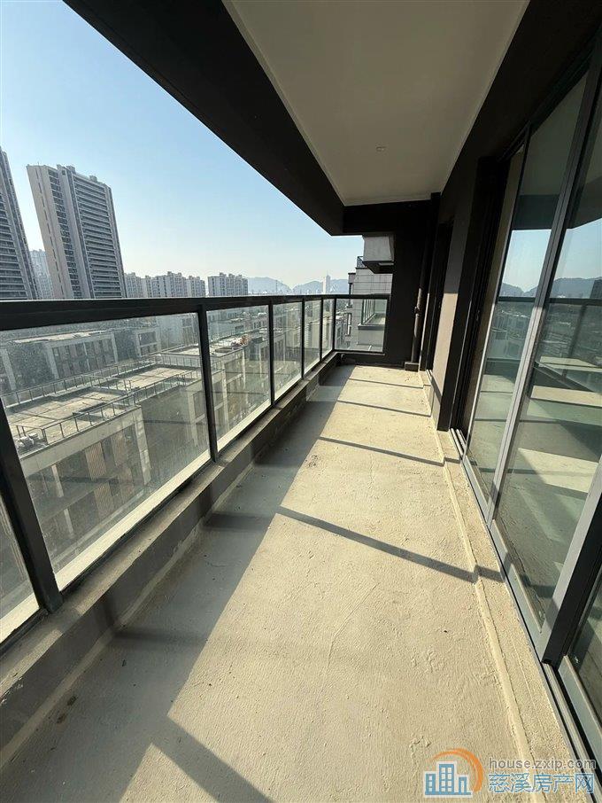 江樾潮启 洋房142平218万 四间朝南