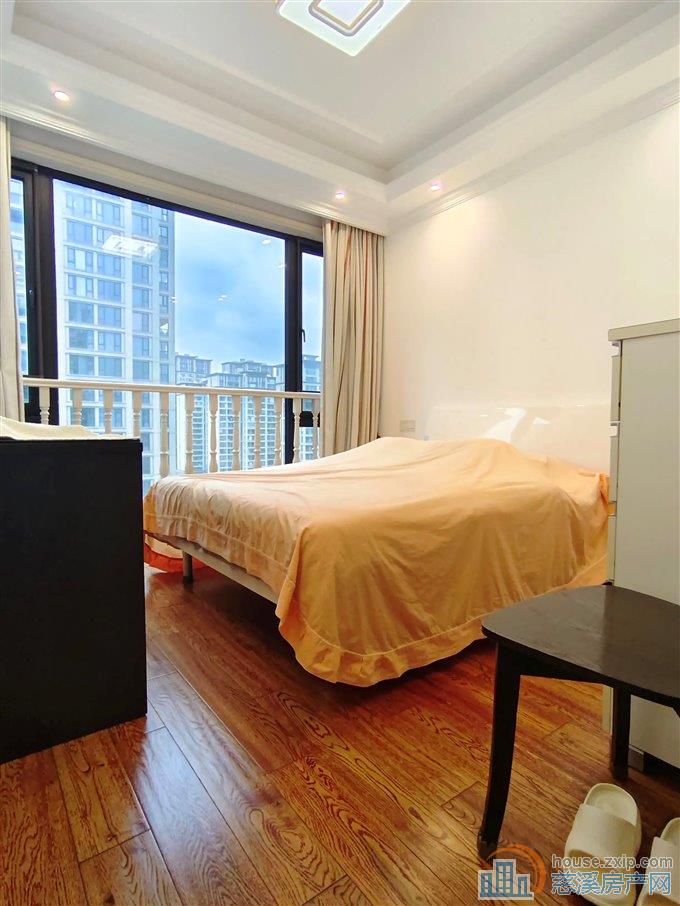 绿城诚园123平172万精装有车位另算