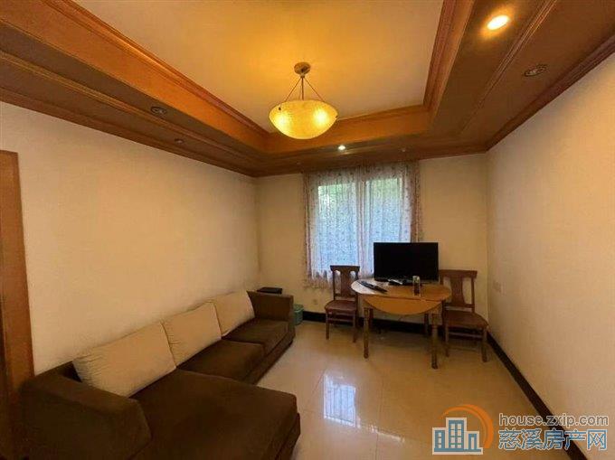 园丁新村2楼东边套采光好87平老精装