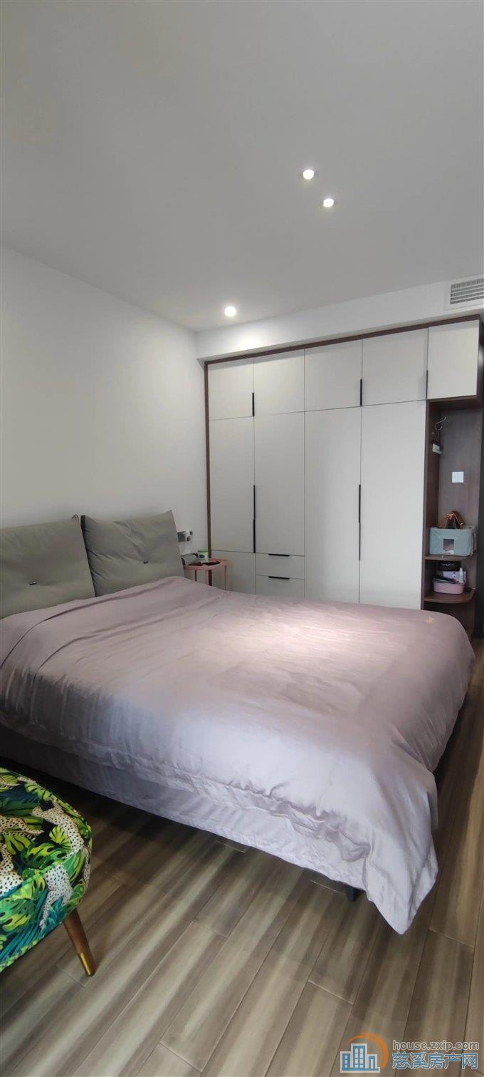 保利俯院江南南区 精装 洋房 露台