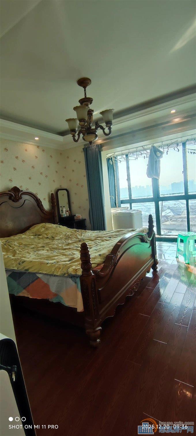 人和家园洋房87平方122万带车位杂物间