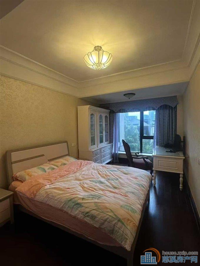 特价房金地鸿悦大平层美式豪装279.8万