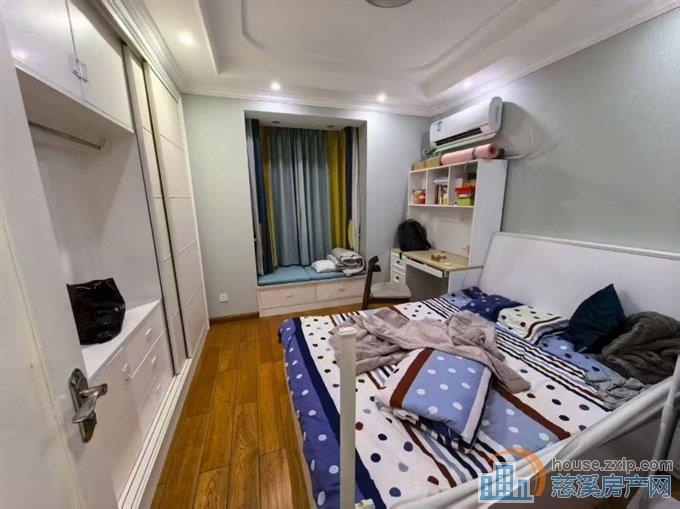 玲珑小区4楼94+架空层婚装88.8万直