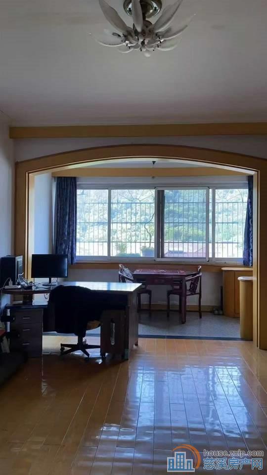 慈溪山庄4楼位置佳141平车库91.8万