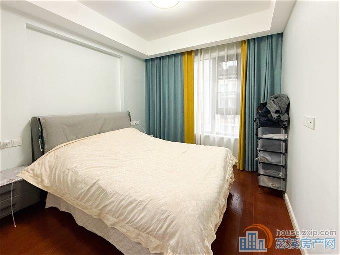 俯院江南南区143平275万送车位