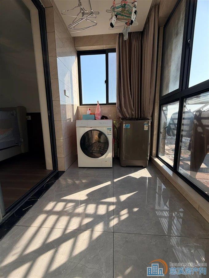 柏顿嘉园一期118平110万送车位