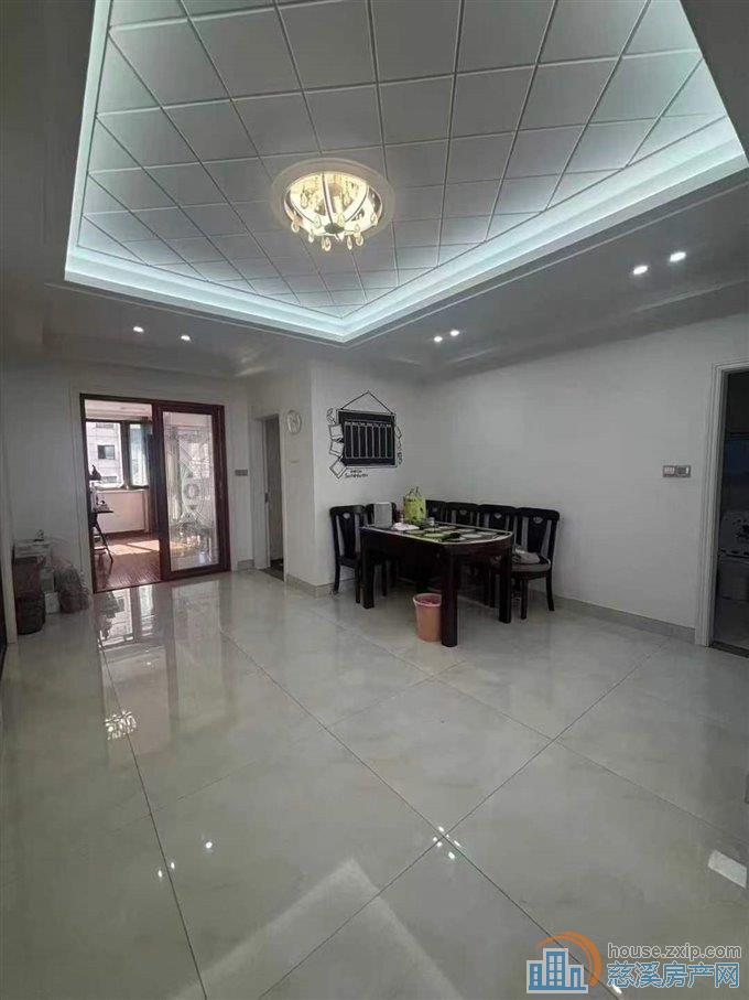 和润公寓132平带39平车库109万