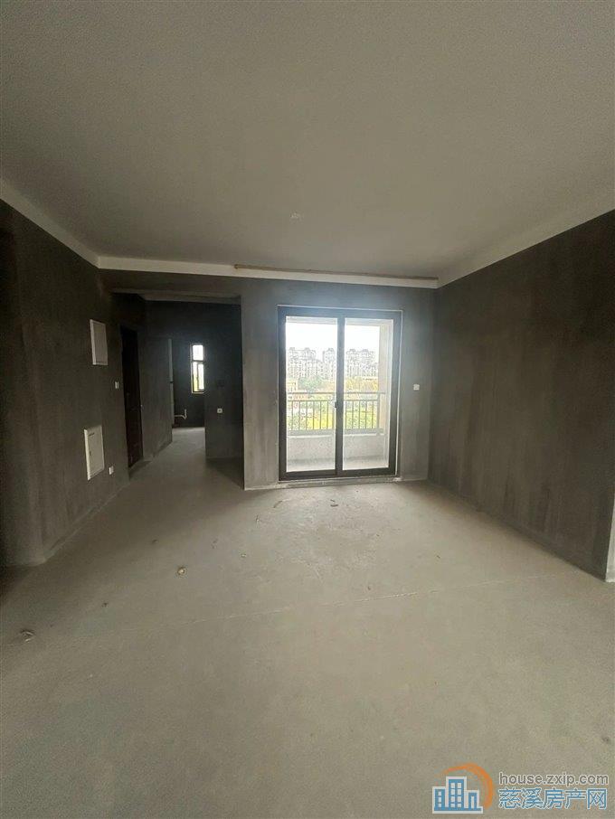 君慈名府 145平 239万带车位