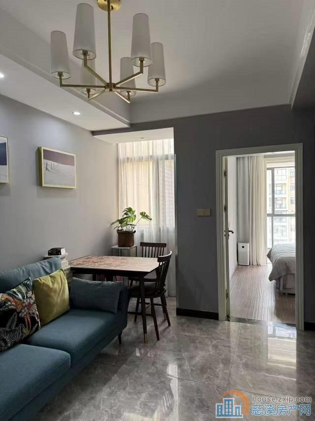 梅林苑48平自住精装电梯洋房中间楼层