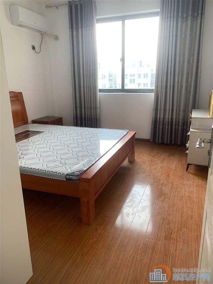 急卖鸣北小区105平98万精装拎包入住