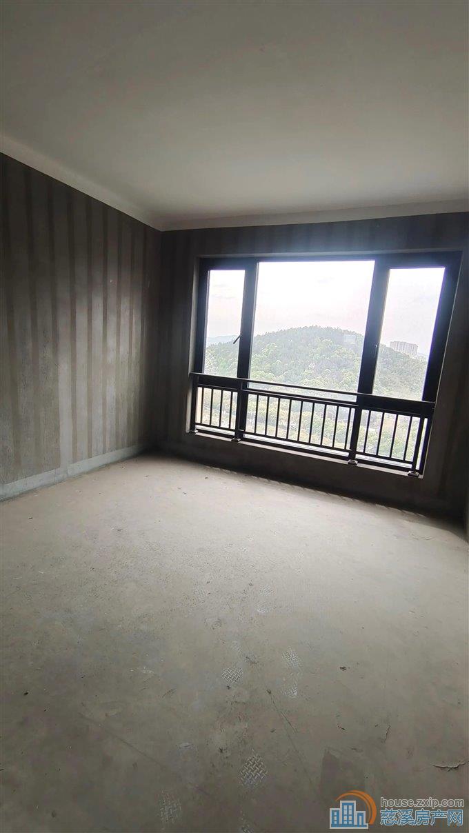 江滨之城 山景苑118平155万 双阳台