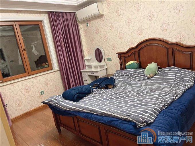 急卖 和润公寓 精装带车位 阳光书包房