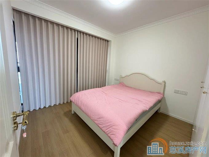 天铂佳苑 精装修 黄金楼层 带车位