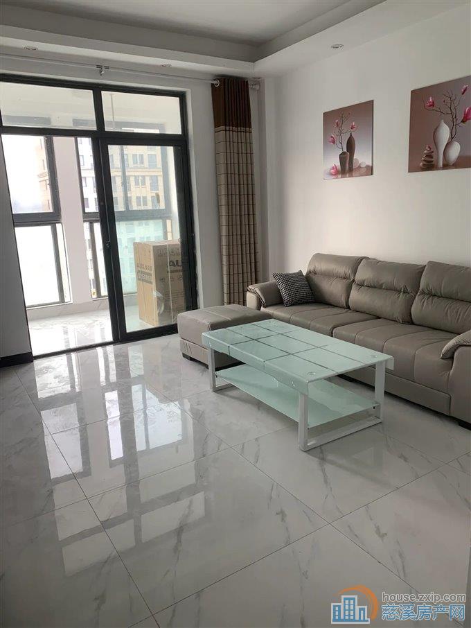 急卖鸣北小区105平98万精装拎包入住