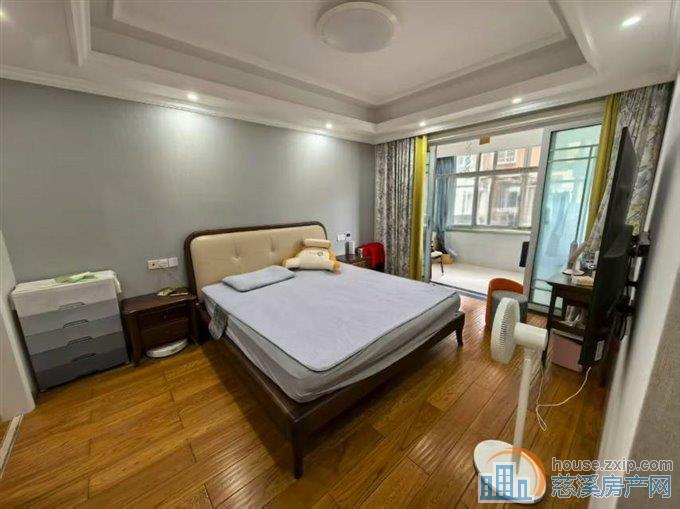 玲珑小区4楼94+架空层婚装88.8万直