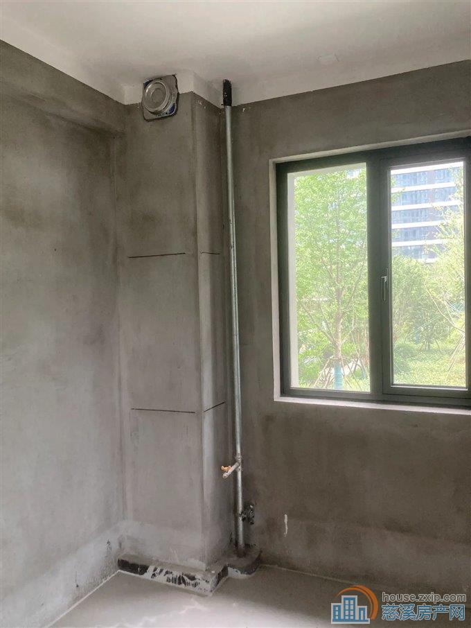 比邻新河坊,万固1424室2厅,三间朝南