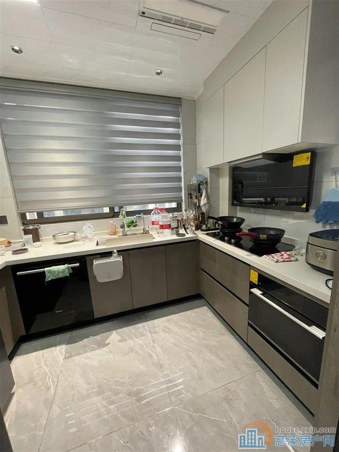 悦华府 洋房 精装 双车位 楼层好