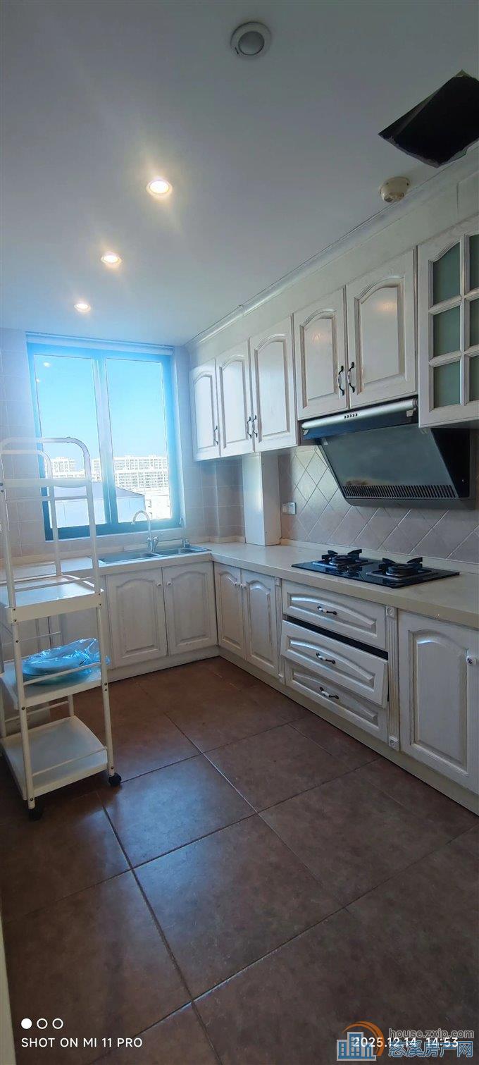 金色港湾小区   洋房 带车位