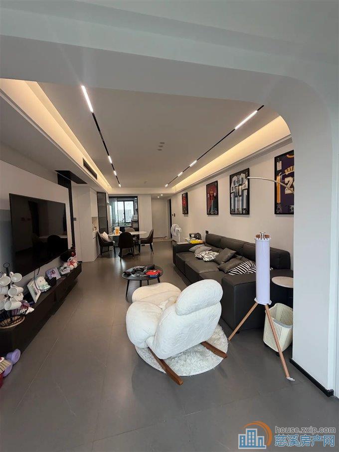 誉林府  114平精装楼层好238万