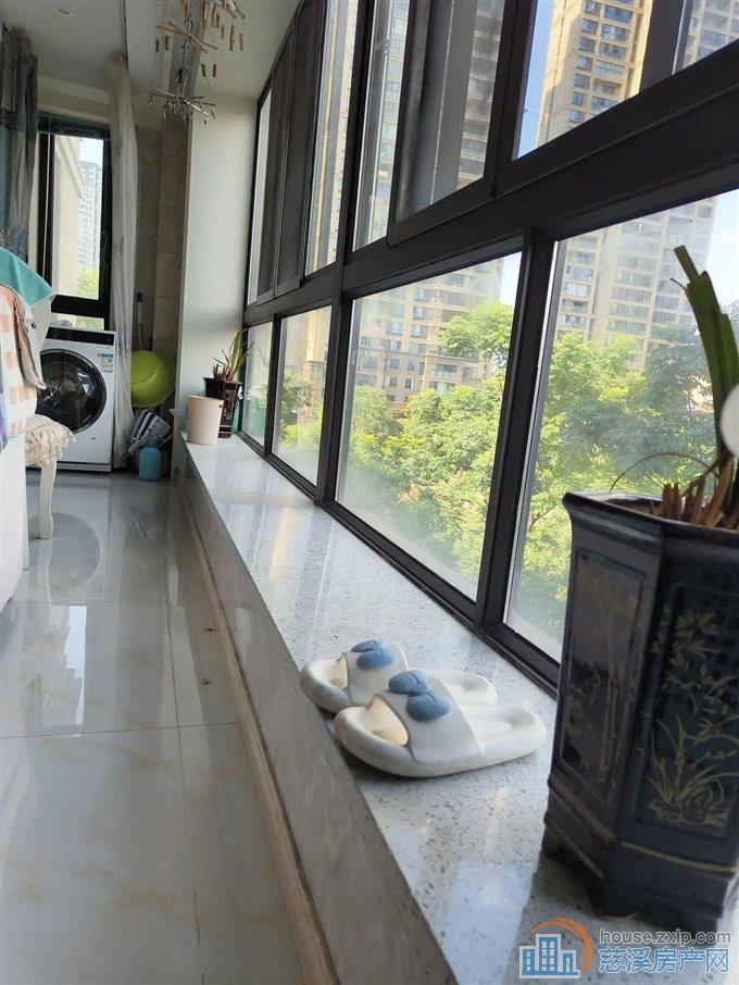 出租祥生祥园140平4000每月