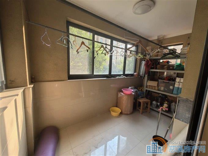 梵石花园178平195万送车位四居室