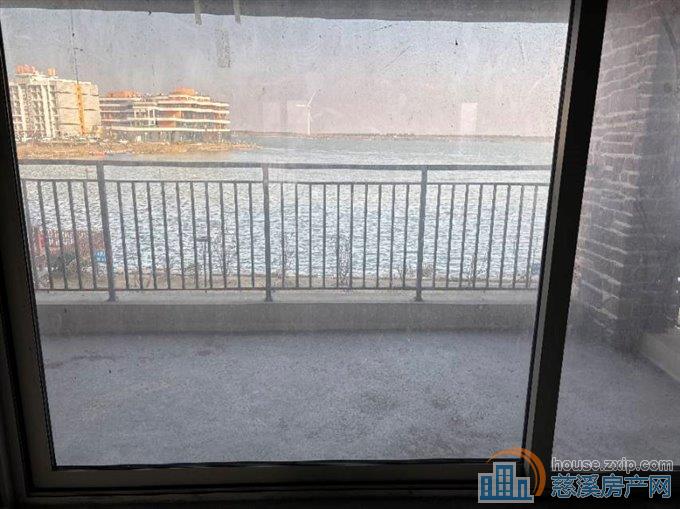 金色湖畔佳苑250平方96万直接