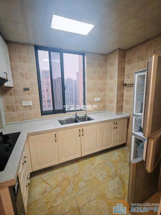 杭州湾世纪城精装143平75W