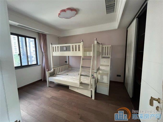 白金湾 精装修 316平 520万