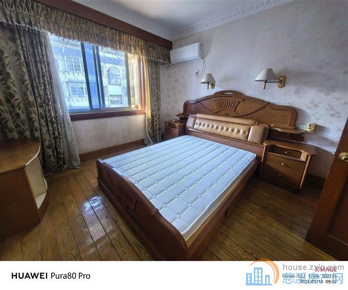 吉祥新村 精装137平95万 带大车库