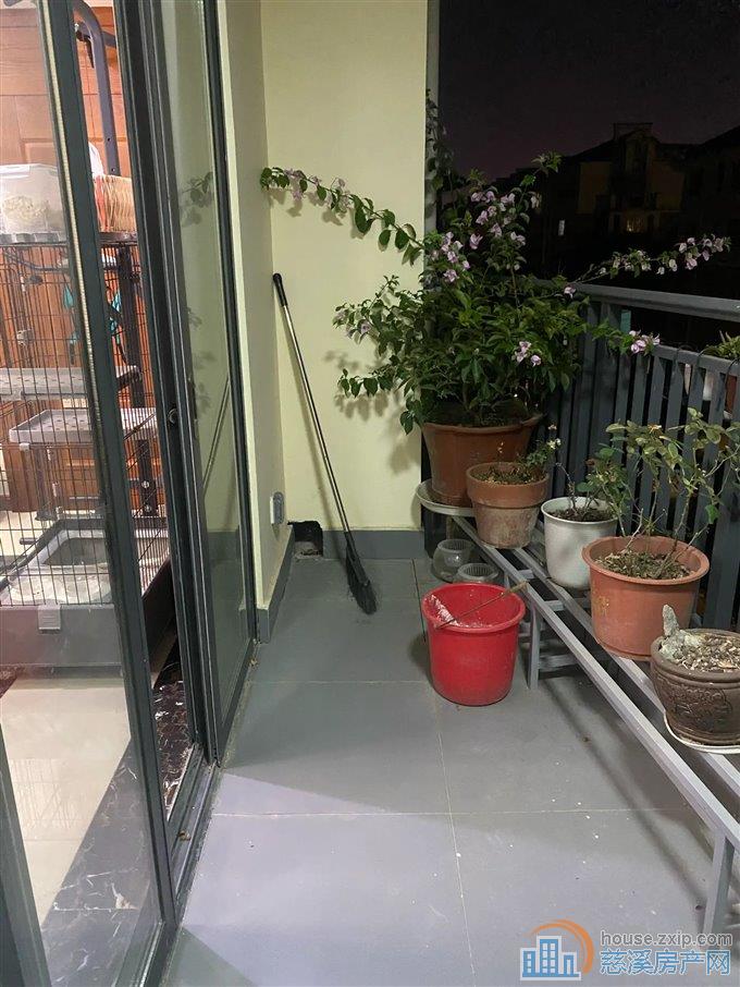 星光家园一期248平210万送车库