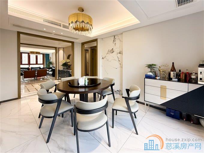 复地御溪雅苑 豪装170平方228万位佳
