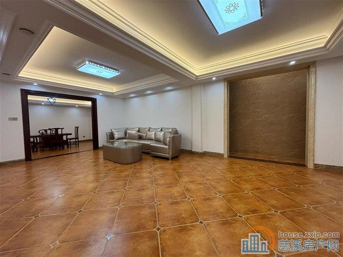 太子湾 洋房 精装复式 带花园