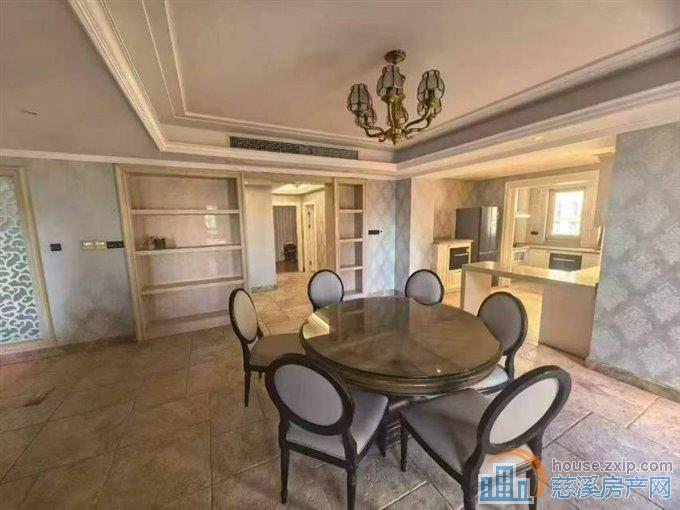 太子湾 262㎡育才陪读全屋地暖带车位