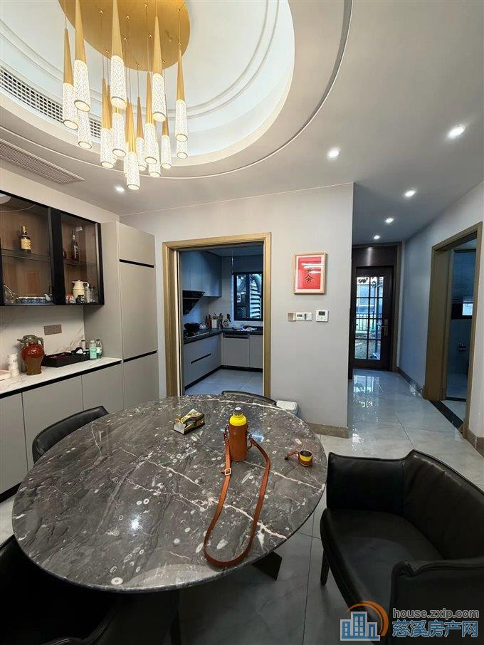 复地御溪雅苑二期 豪装 联排 带车位