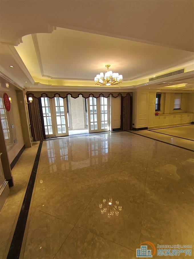 太子湾 豪华装修 带产权车位