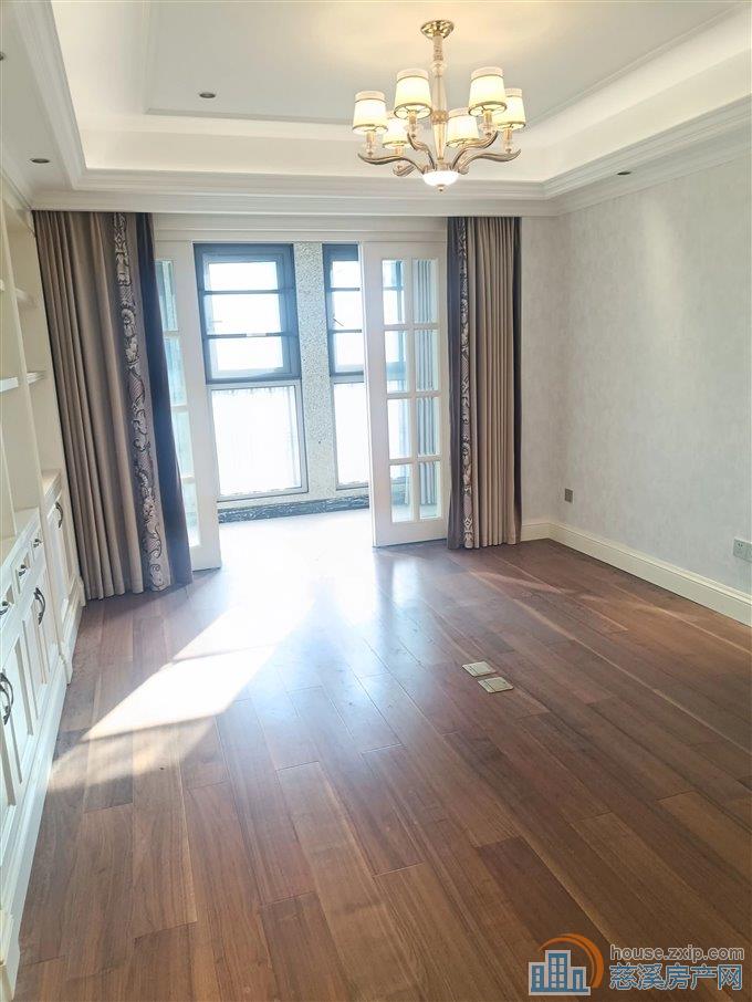 太子湾 豪华装修 带产权车位