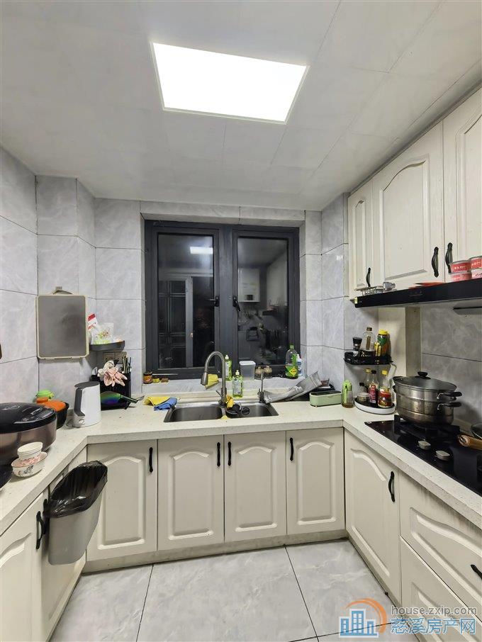 柏顿嘉园一期118平116.8万精装修