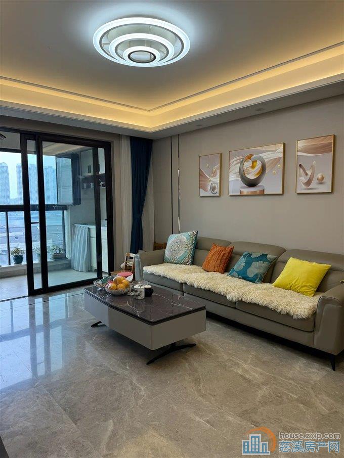 中海湖心半岛花苑