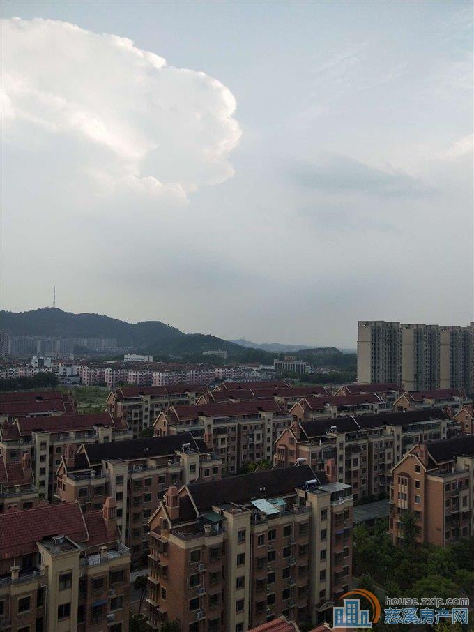 急卖鸣北小区 毛坯103平方105.8万