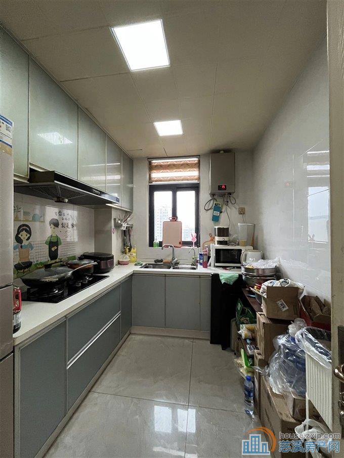 梅林苑88平78万精装修楼层好