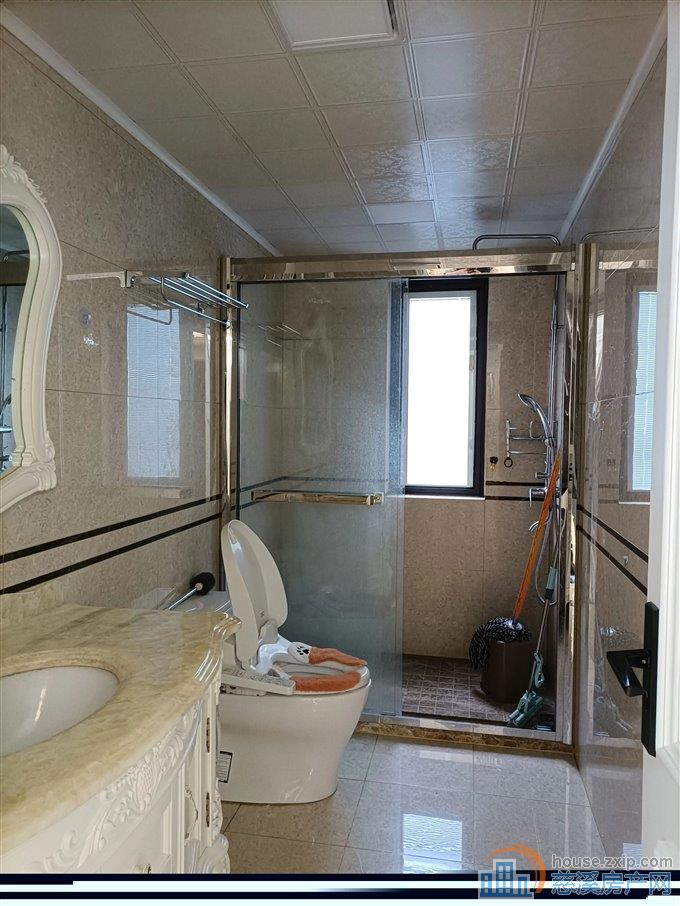 金仕华庭 精装124平方199万无在读