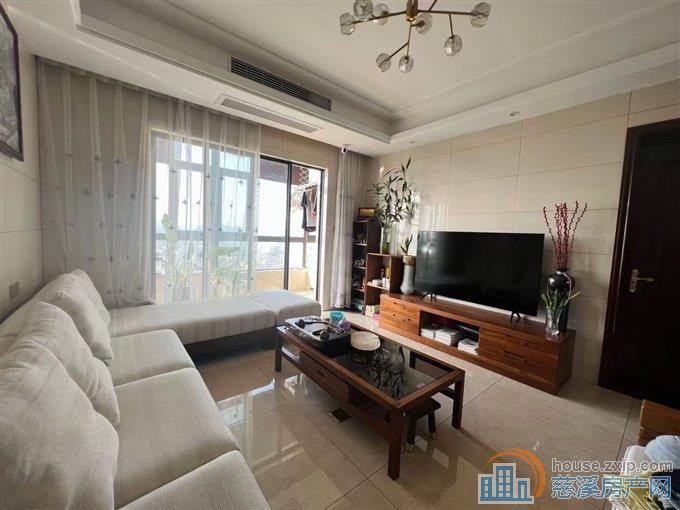 阳光城143平售185万精装四房两厅两卫