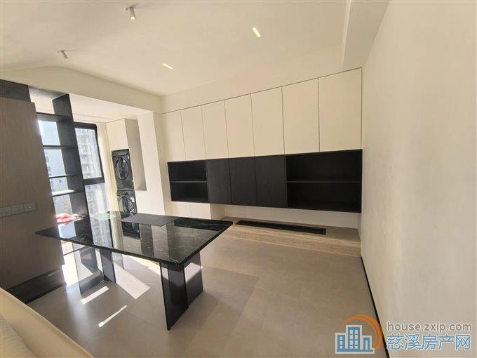 湖樾云著花苑143平282万精装