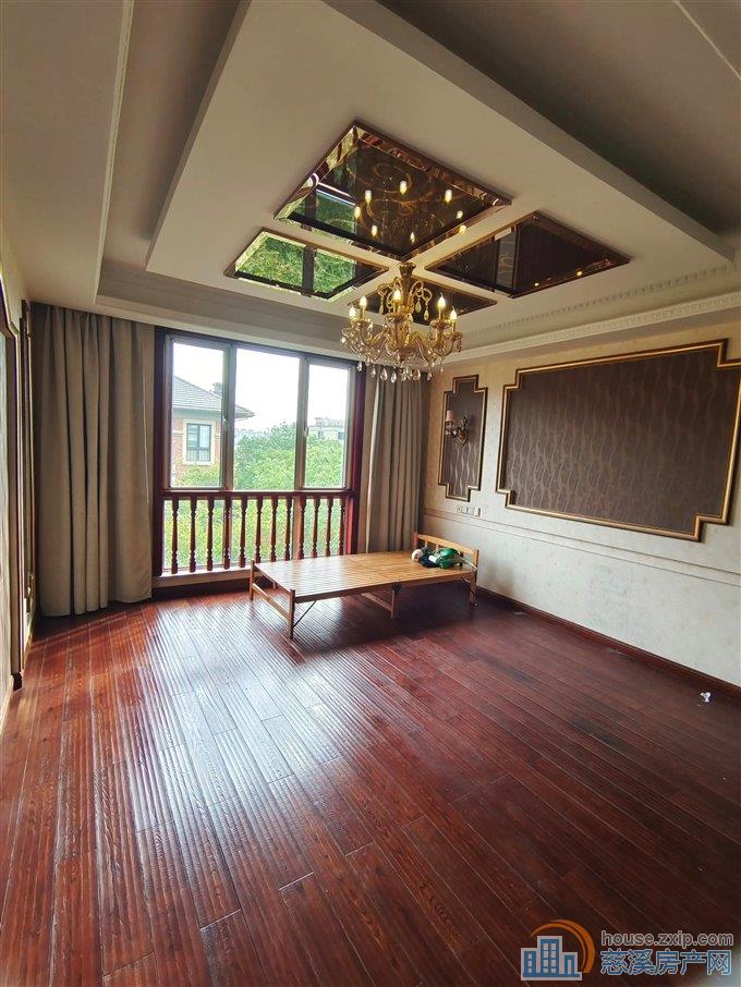 梵石花园 精装 实用面积265平方车位