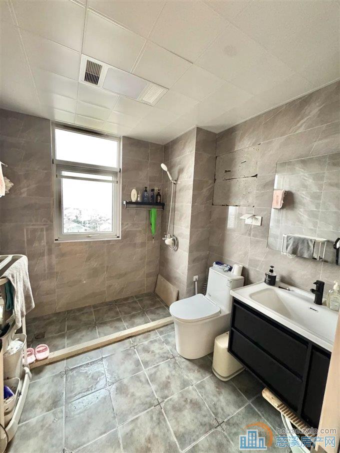 中梁泊景庭 洋房 精装 采光好