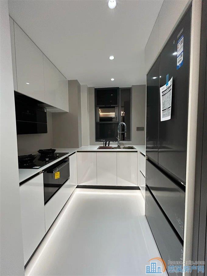 云逸里 豪装 双车位 景观房