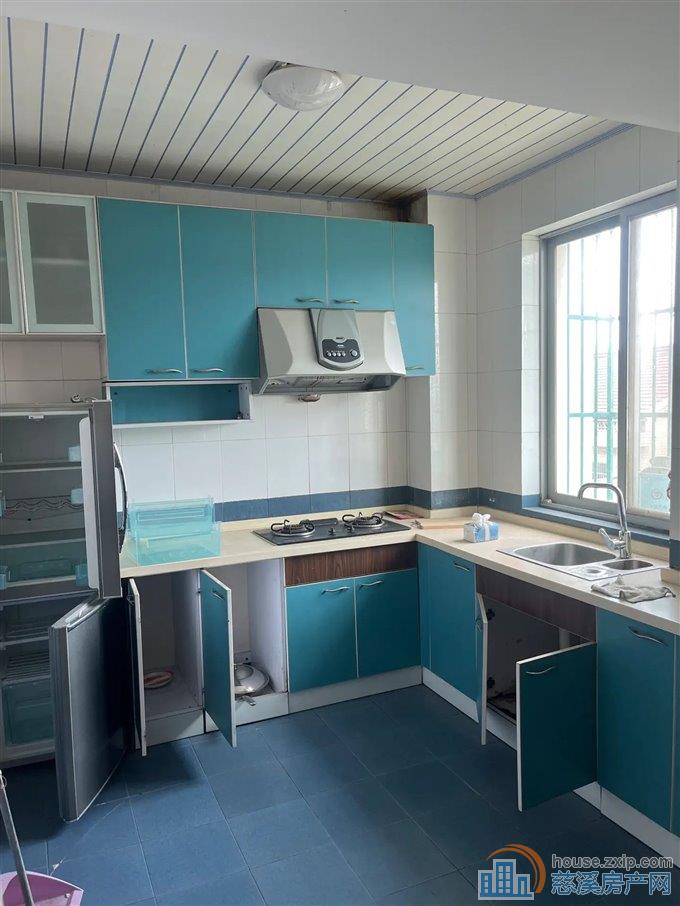 出租虞波北园东区154平2500每月